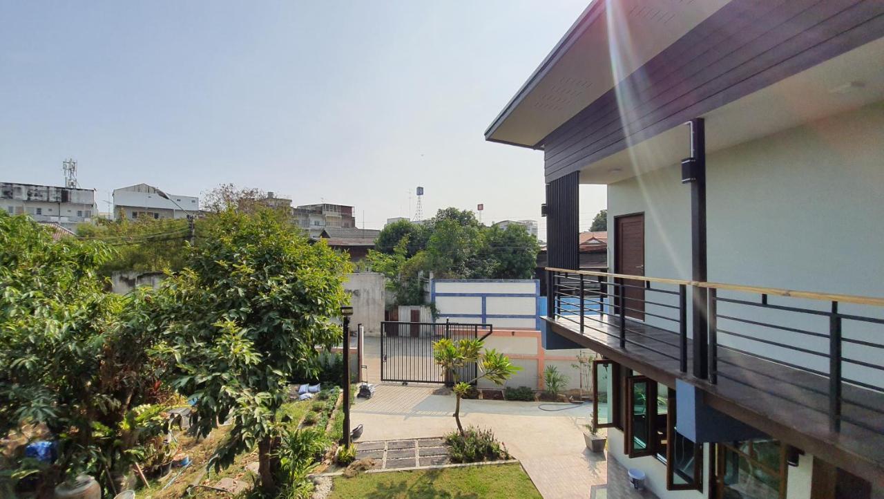 Sabua The Terrace Homestay Uthai Thani Eksteriør bilde